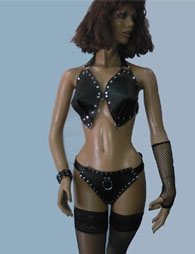 BDSM Γυναικείο σύνολο με σουτιέν και ένα στρινγκ