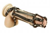 BDSM Δερμάτινο κάλυμμα πέους με 3  κρίκους και 6 λουράκια