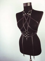 BDSM Δερμάτινο γυναικείο τοπ με λουράκια φάρδους 1,5 cm