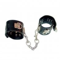 Φετίχ Μαύρες φαρδιές χειροπέδες για δυνατούς σκλάβους