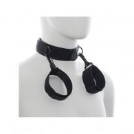 NAUGHTY TOYS Nylon Collar with Wrist Restraints