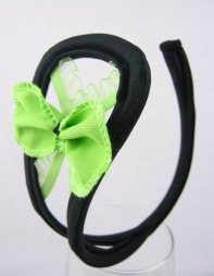 C String with green bow